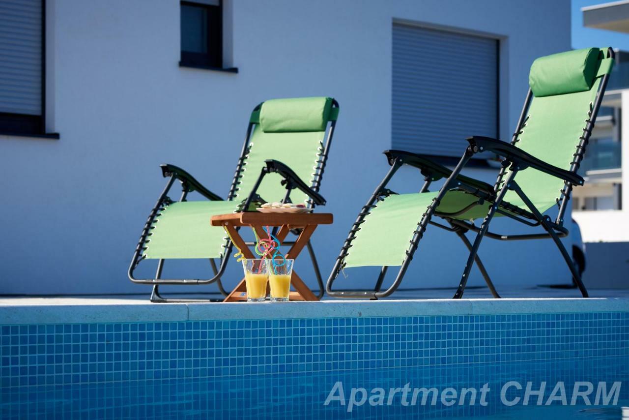 Luxury Apartment Charm With Pool Trogir Ngoại thất bức ảnh