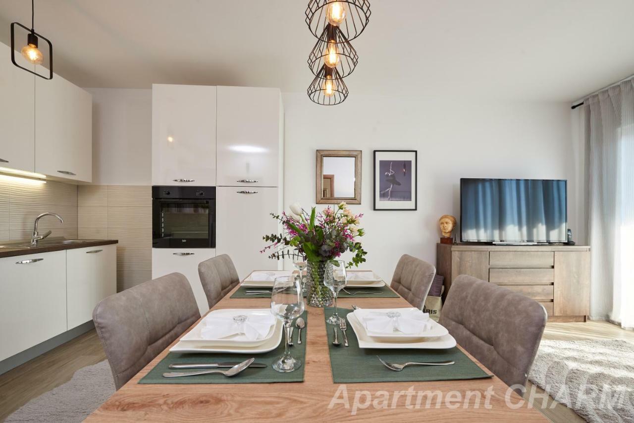 Luxury Apartment Charm With Pool Trogir Ngoại thất bức ảnh