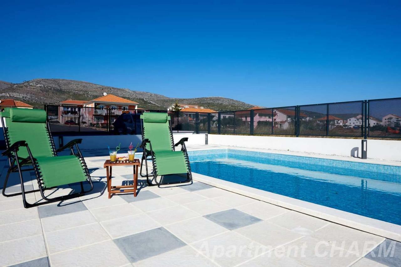 Luxury Apartment Charm With Pool Trogir Ngoại thất bức ảnh